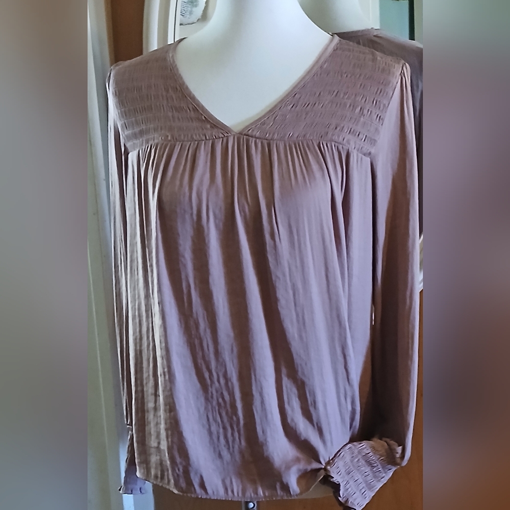 Women's Mauve Top